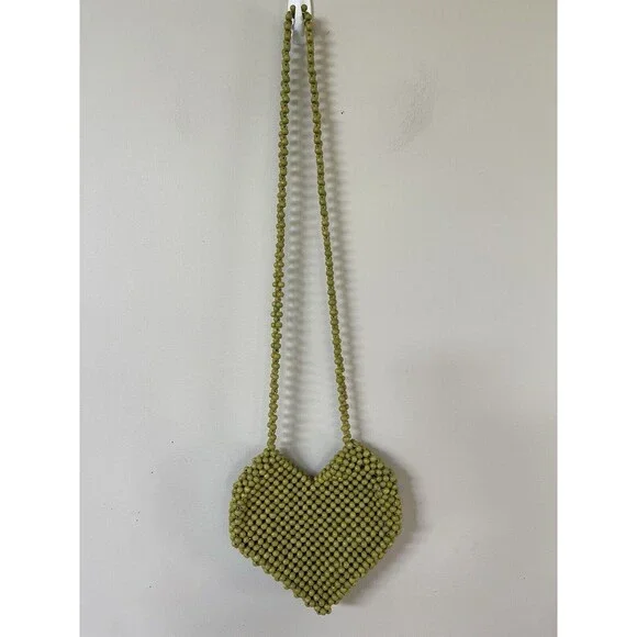 Urban Outfitters?  Crossbody Bag Green Vacay Women Heart Shape Wood Beaded - Picture 3 of 7